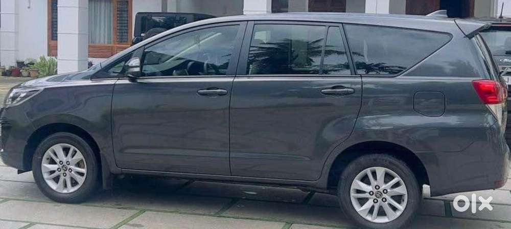 Toyota Innova Crysta 2.8 Gx At, 2017, Diesel