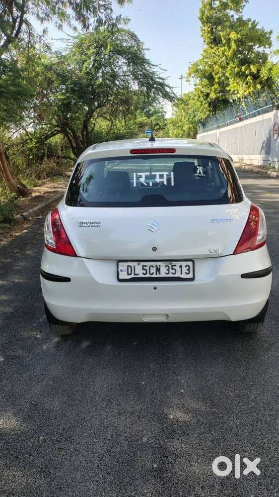 Maruti Suzuki Swift Vxi Optional, 2016, Cng & Hybrids