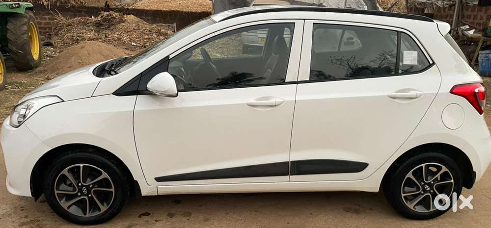 Hyundai Grand I10 2018 Petrol 27357 Km Driven