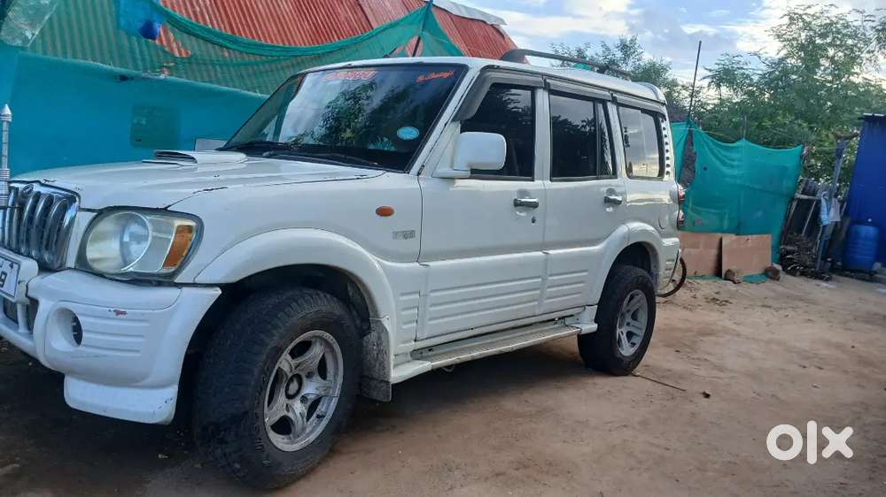 Mahindra Scorpio Classic 2006 Diesel 100000 Km Driven