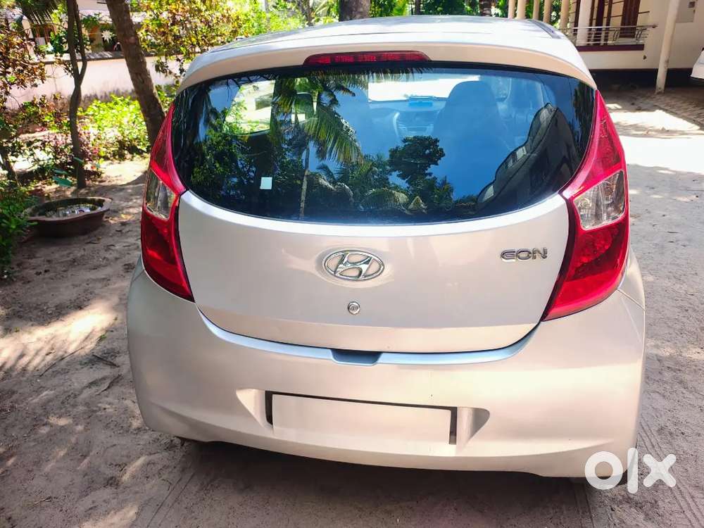 Hyndai Eon Magna 2018