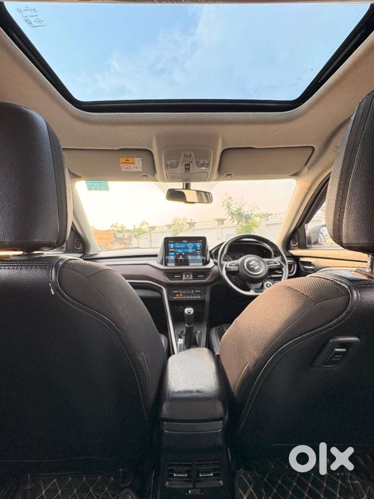 Maruti Suzuki Brezza 1.5 Zxi Plus Smart Hybrid, 2023, Petrol