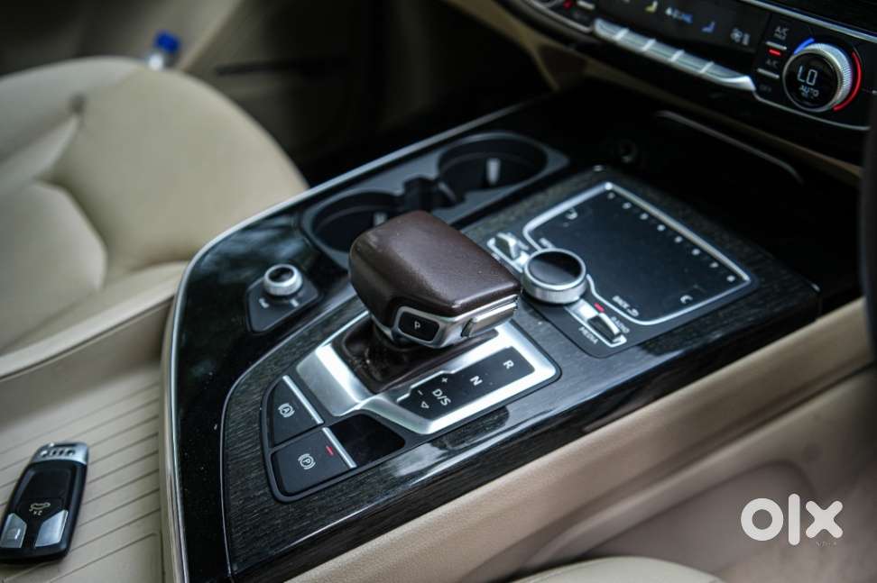 Audi Q7 45 Tdi Premium With Sunroof, 2020, Diesel