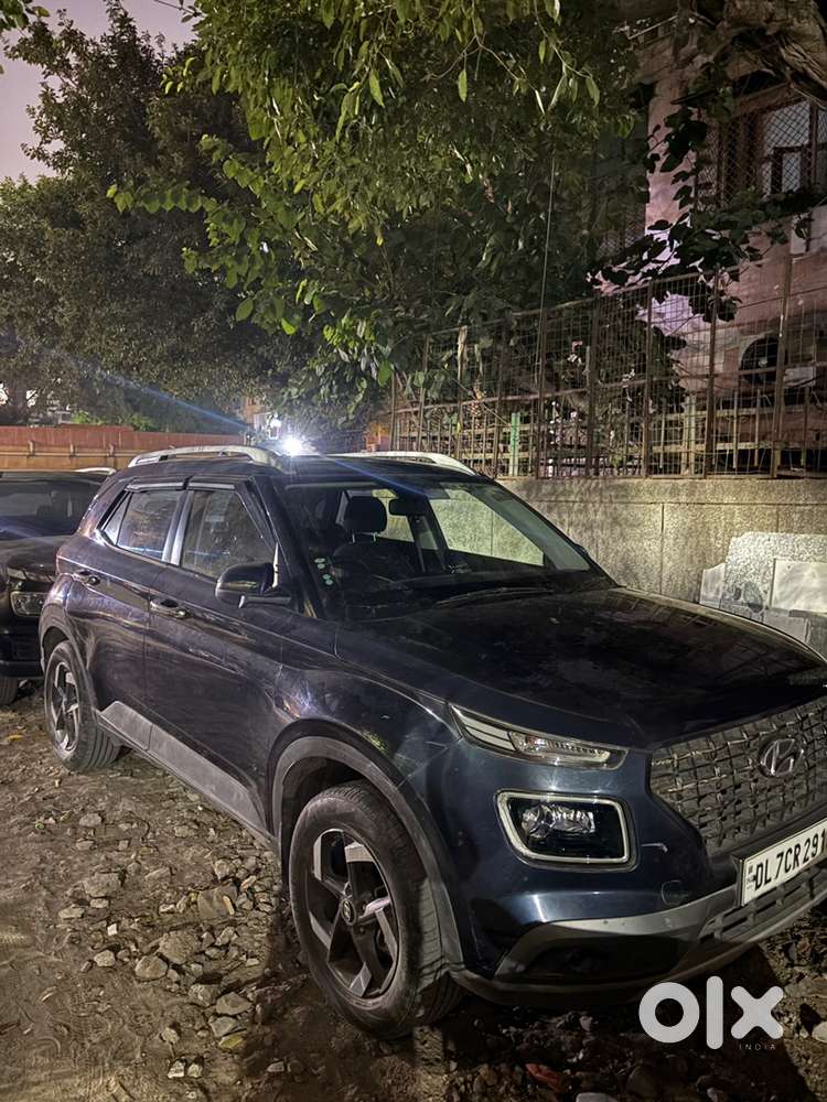 Hyundai Venue Petrol 2019