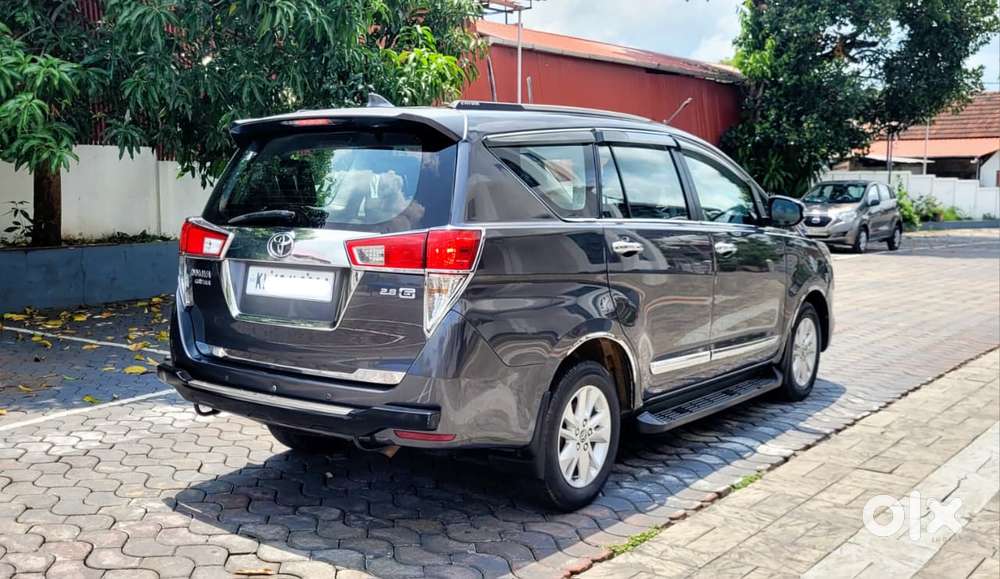 Toyota Innova Crysta 2.8 Gx At 8s, 2016, Diesel