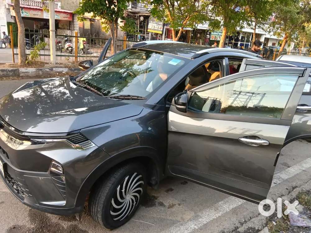 Tata Nexon Petrol 2025 First Owner