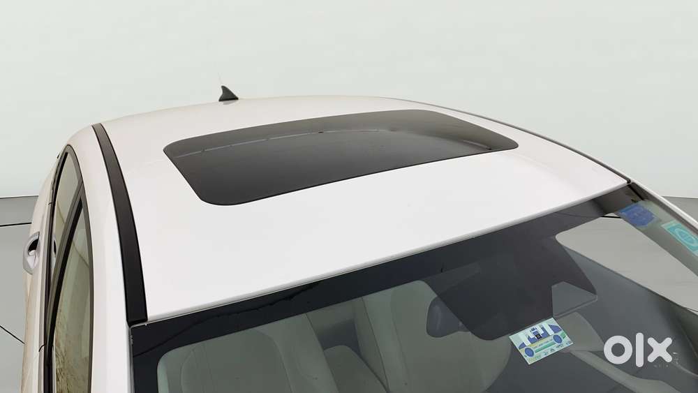 Hyundai Verna 1.5 Sx (o) Ivt, 2024, Petrol