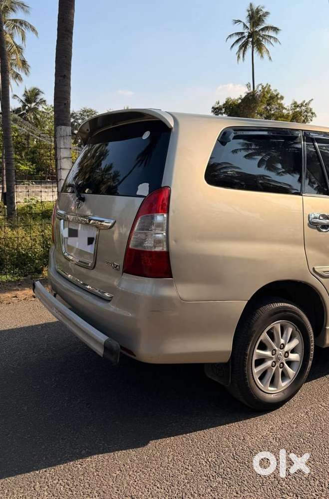 Toyota Innova 2.5 V 7 Str, 2013, Diesel