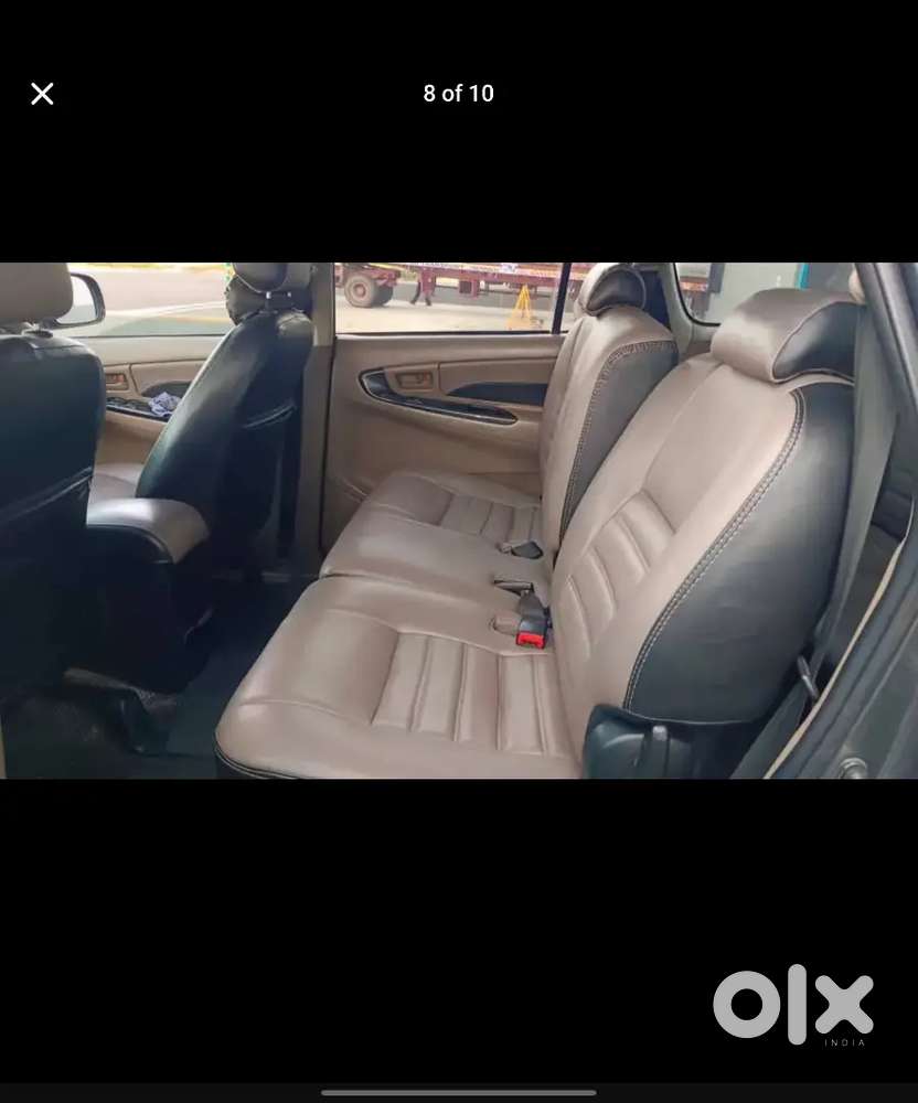 Toyota Innova 2015 Diesel 325000 Km Driven