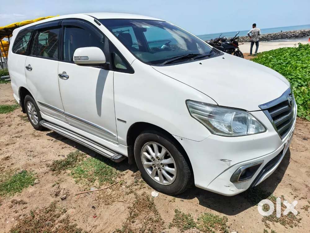 Toyota Innova V Diesel 2014