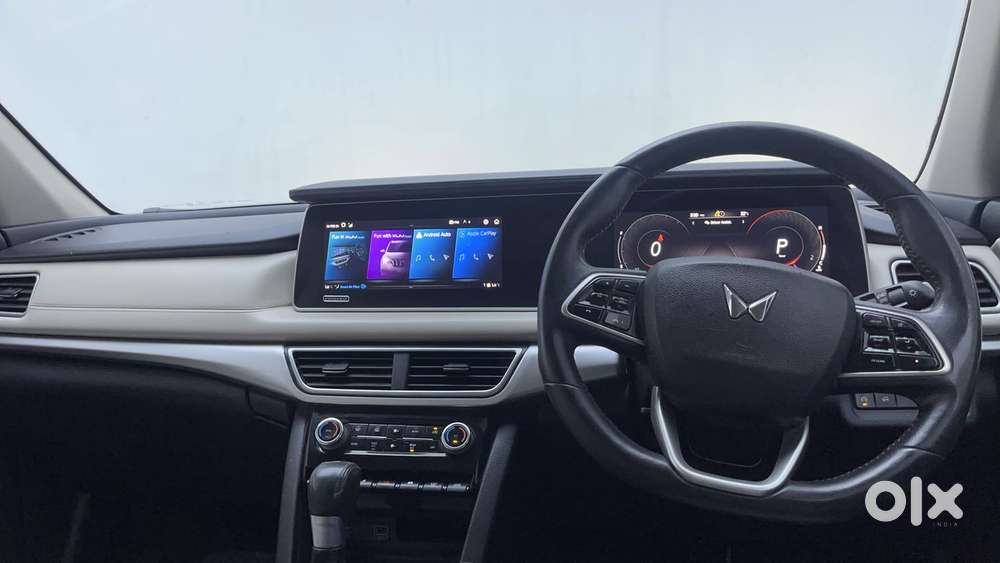 Mahindra Xuv700 2.2 Ax 7 Diesel At Luxury Pack Str, 2023, Diesel