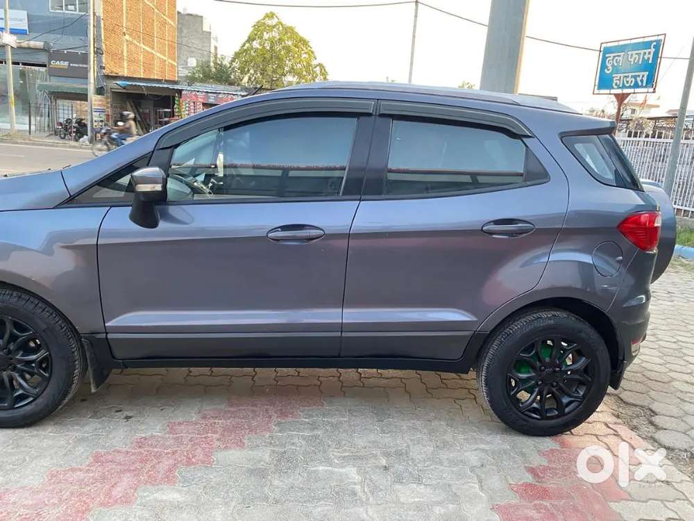 Ford Ecosport 2015 Petrol 72901 Km Driven