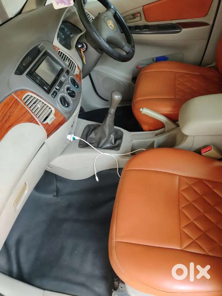 Toyota Innova 2.5 2012