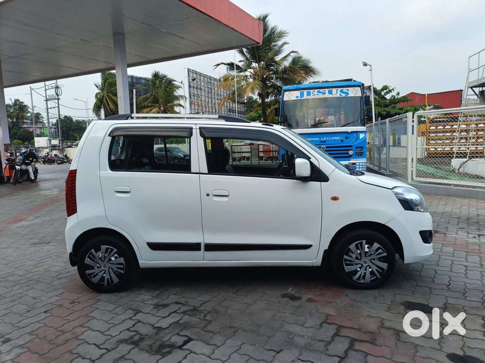 Maruti Suzuki Wagon R Amt Vxi, 2017, Petrol