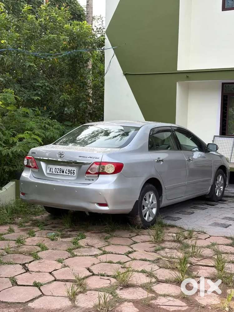 Toyota Corolla Altis 2013