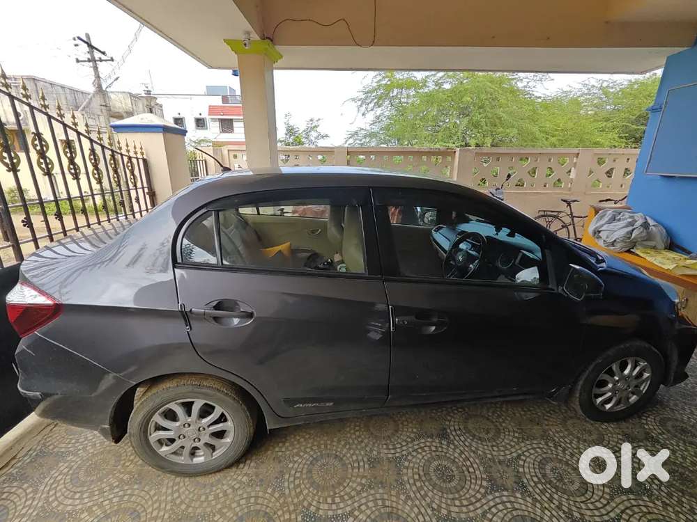 Honda Amaze 2017 Petrol Vx Mt Well Maintained