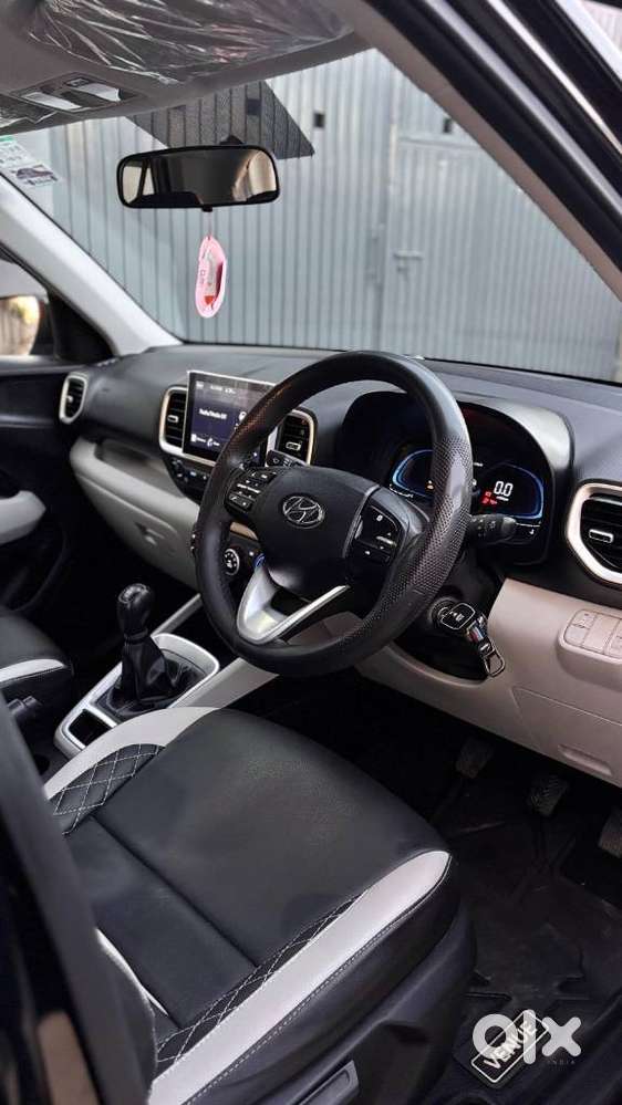 Hyundai Venue, 2025, Petrol