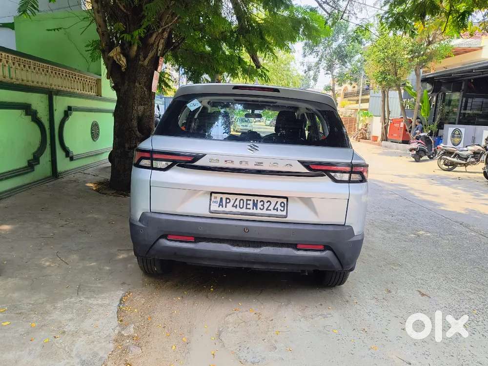 Maruti Suzuki Brezza 2024 Cng & Hybrids 5600 Km Driven