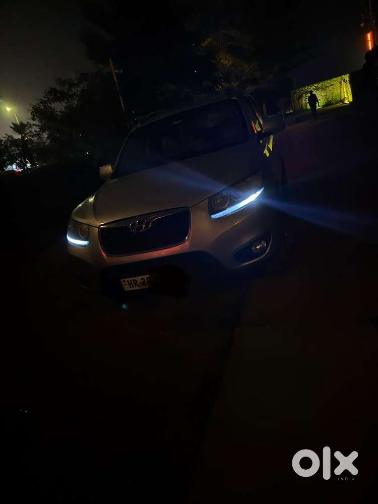 Hyundai Santa Fe 2013 Diesel Well Maintained