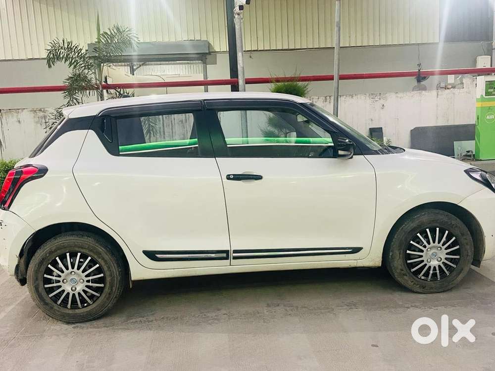 Maruti Suzuki Swift Vxi + Manual, 2020, Petrol