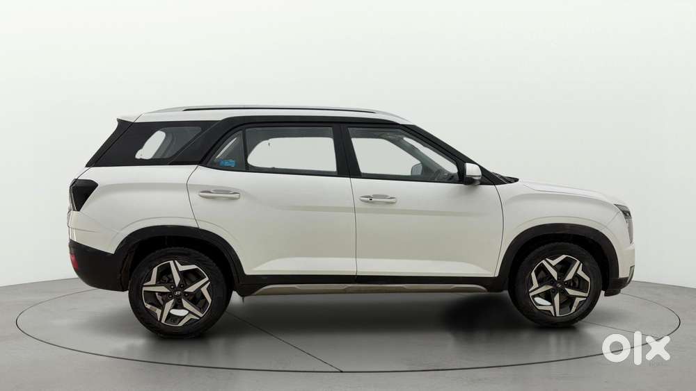 Hyundai Alcazar Prestige 7-seater, 2022, Petrol