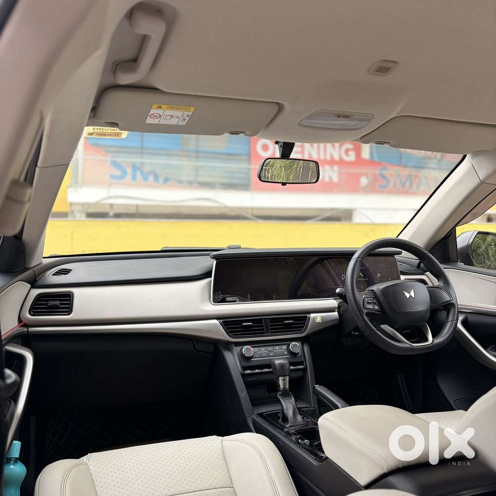 Mahindra Xuv700 2.2 Ax 3 Diesel At 5 Str, 2022, Diesel