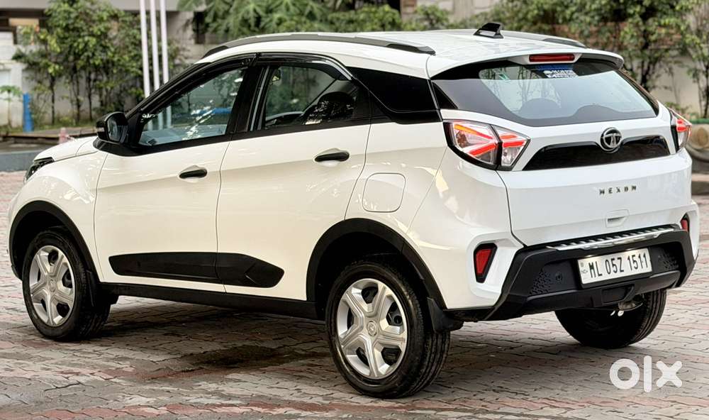Tata Nexon 1.2 Revotron Xm Plus (s), 2022, Petrol
