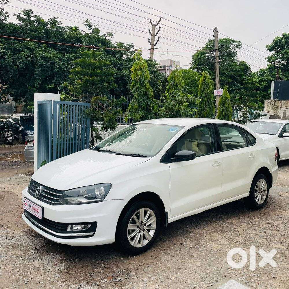 Volkswagen Vento Petrol Highline, 2015, Petrol