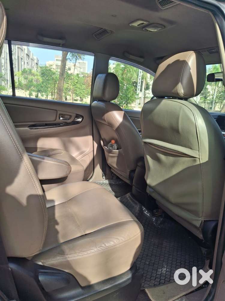 Toyota Innova 2.5 Z Diesel 7 Seater, 2015, Diesel