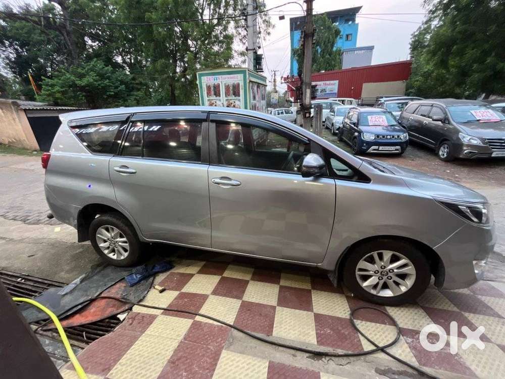 Toyota Innova Crysta 2.4 G Mt 8s, 2018, Diesel