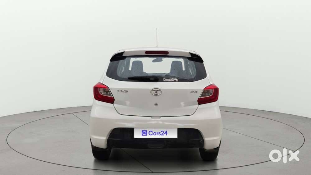 Tata Tiago 1.2 Revotron Xza, 2017, Petrol