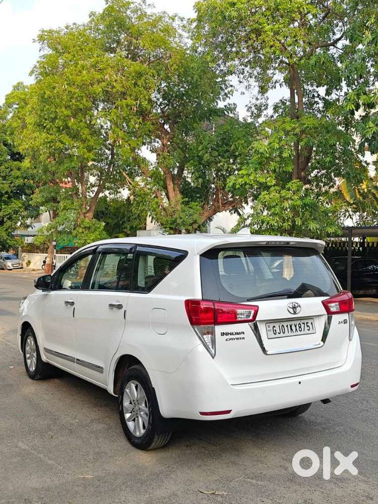 Toyota Innova Crysta 2.7 Gx At, 2020, Diesel