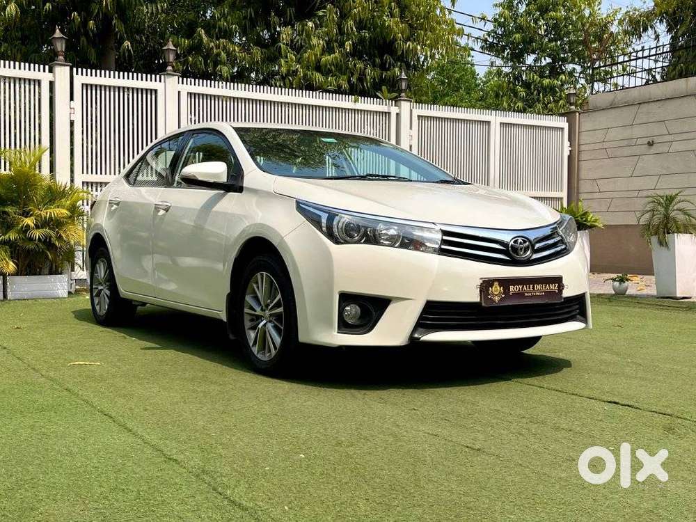 Toyota Corolla Altis 2013-2017 Vl At, 2015, Petrol