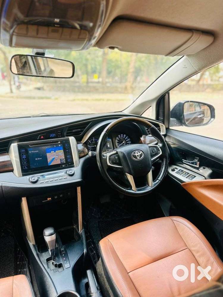 Toyota Innova Crysta 2.8 Zx At, 2017, Diesel