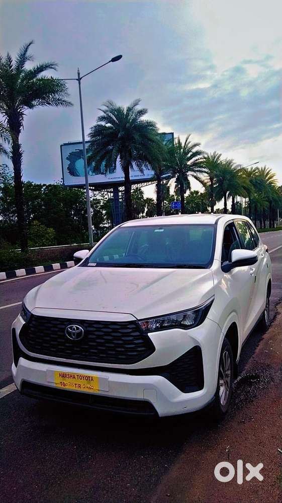 Toyota Innova Hycross 2.0 Vx Hybrid 8 Str, 2024, Petrol