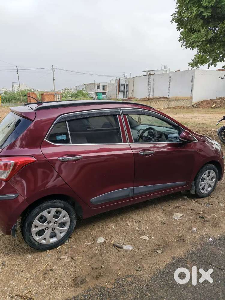 Hyundai Grand I10 Sportz 2014 Petrol Vip Number 5152