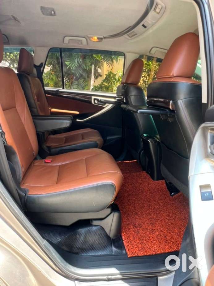 Toyota Innova Crysta 2.8z Automatic, 2018, Diesel