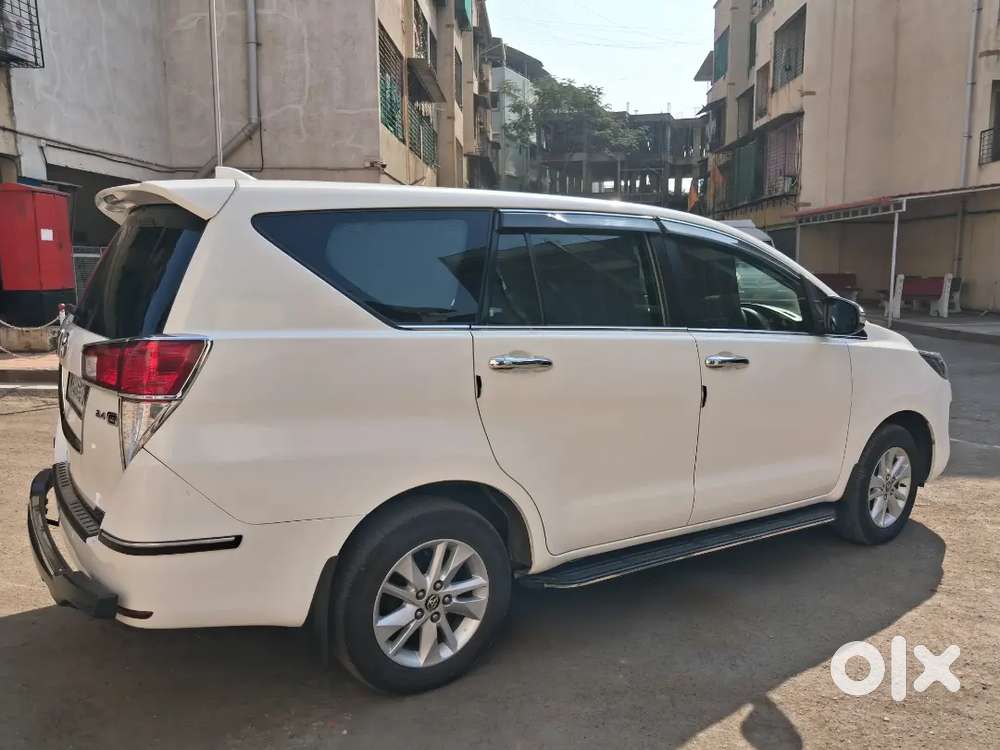 Toyota Innova Crysta