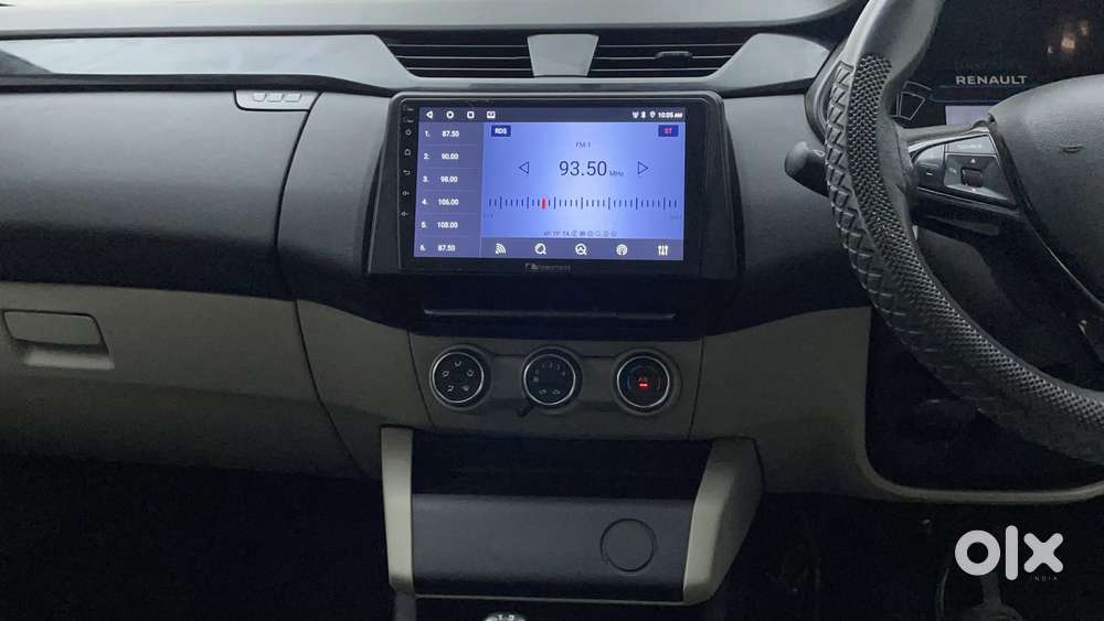Renault Triber Rxt, 2022, Petrol