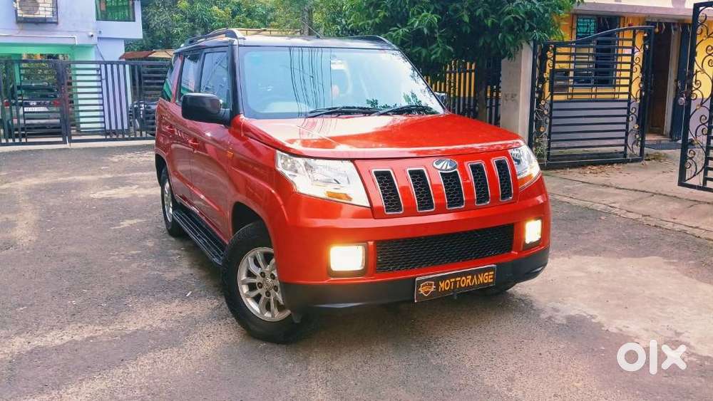 Mahindra Tuv 300 Mhawk100 T8 Dual Tone, 2018, Diesel