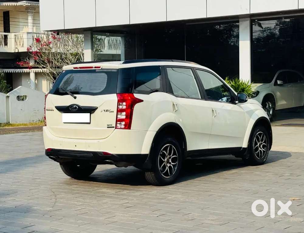 Mahindra Xuv500 2017