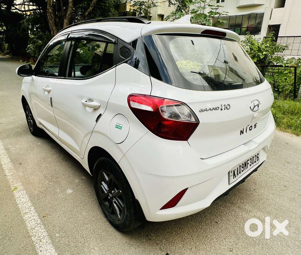 Hyundai Grand I10 Nios Sportz 1.2 At, 2020, Petrol