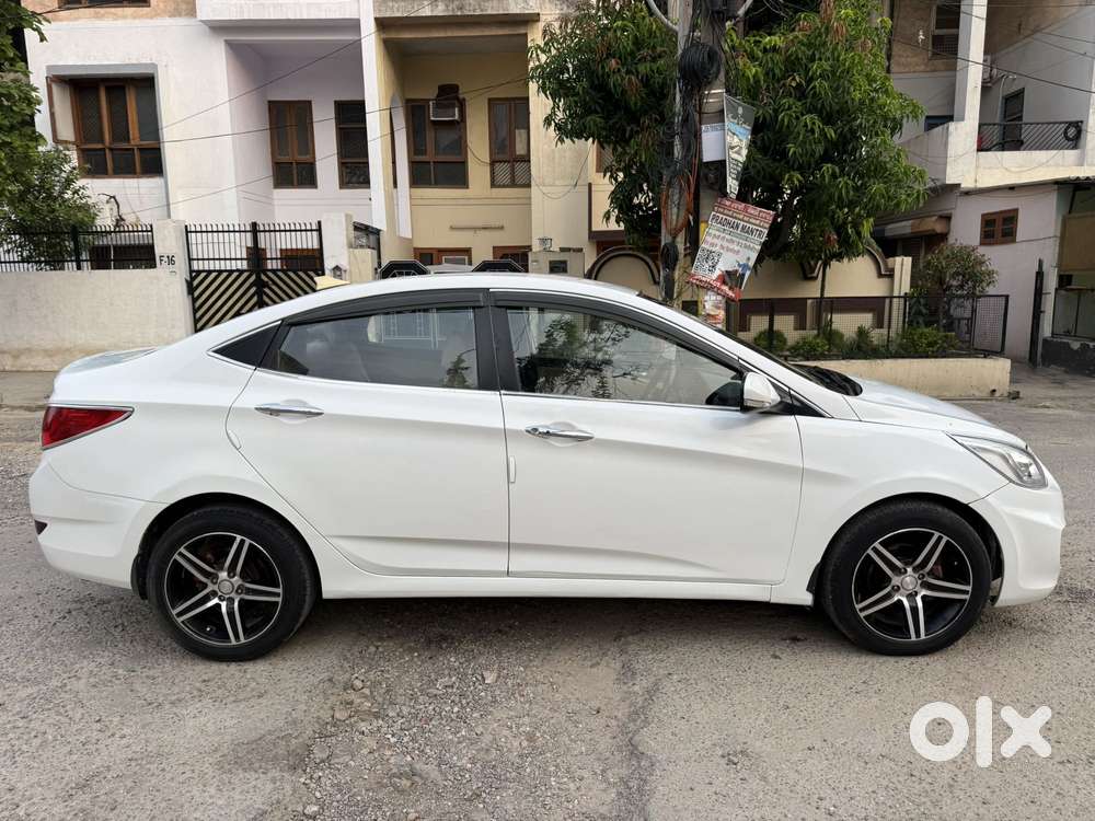 Hyundai Verna 1.6 Crdi At Sx Option, 2015, Diesel