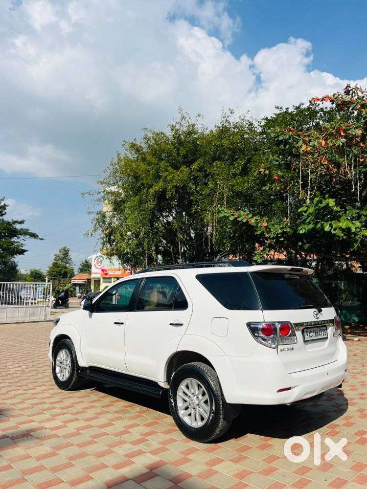 Toyota Fortuner 3.0 4x2 Mt, 2012, Diesel