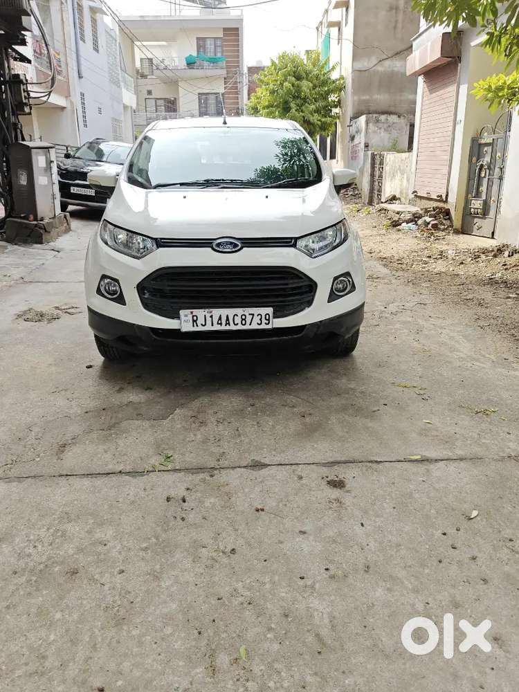 Ford Ecosport Petrol 2015 -