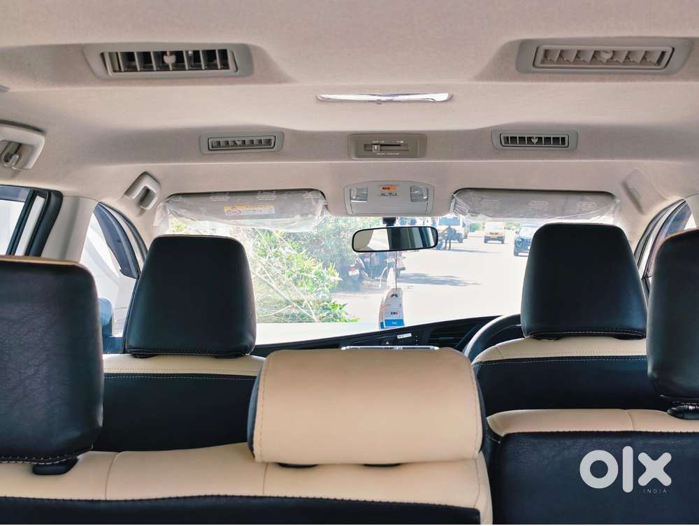 Toyota Innova Crysta 2.4 G Mt, 2023, Diesel