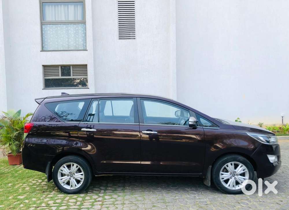 Toyota Innova Crysta