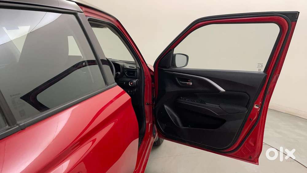 Maruti Suzuki Swift Zxi Plus Amt Dual Tone, 2025, Petrol