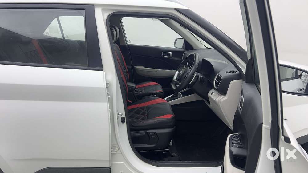 Hyundai Venue 1.0 Sx (o) Turbo Dct, 2023, Petrol