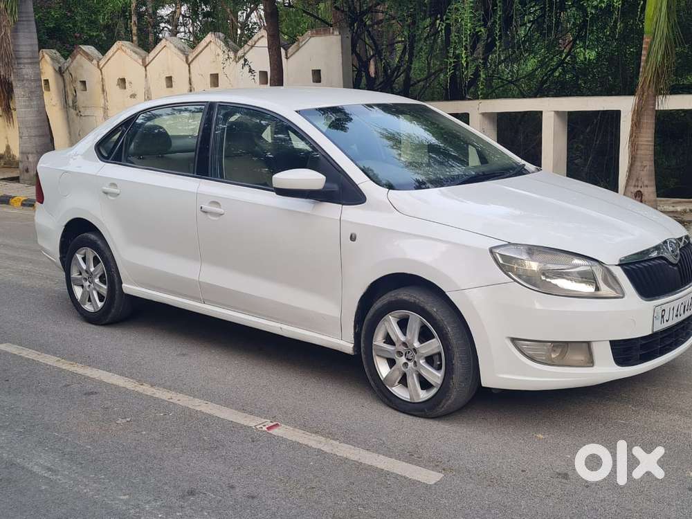 Skoda Rapid 1.5 Tdi Ambition Plus, 2014, Diesel